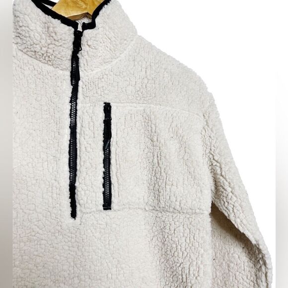 No Boundaries Sherpa Pullover Zip Jacket White and Black Size Large - Picture 3 of 5